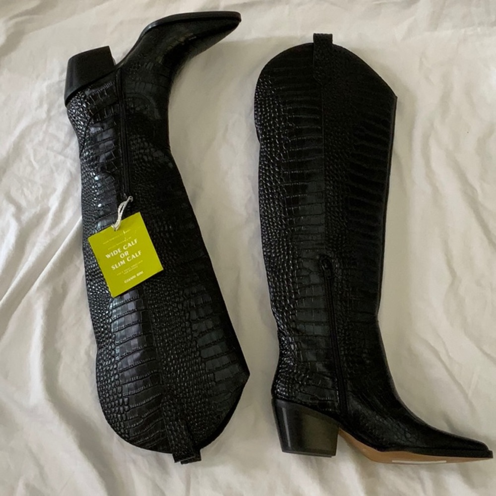 Gianni Bini Colbbiye Croc-Embossed Tall Western Boots 
Size 7.5 M